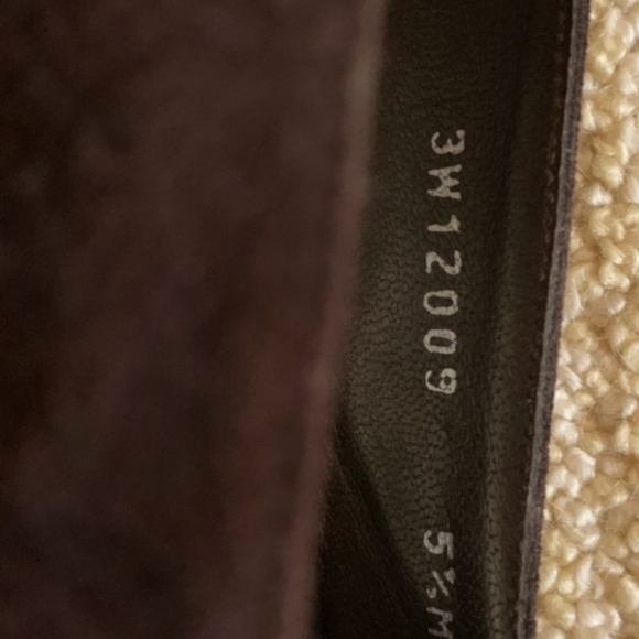 BEAUTIFUL STEWART WEITZMAN VELVET SWEDE BROWN PUMPS SIZE 5 1/2 - Picture 4 of 6